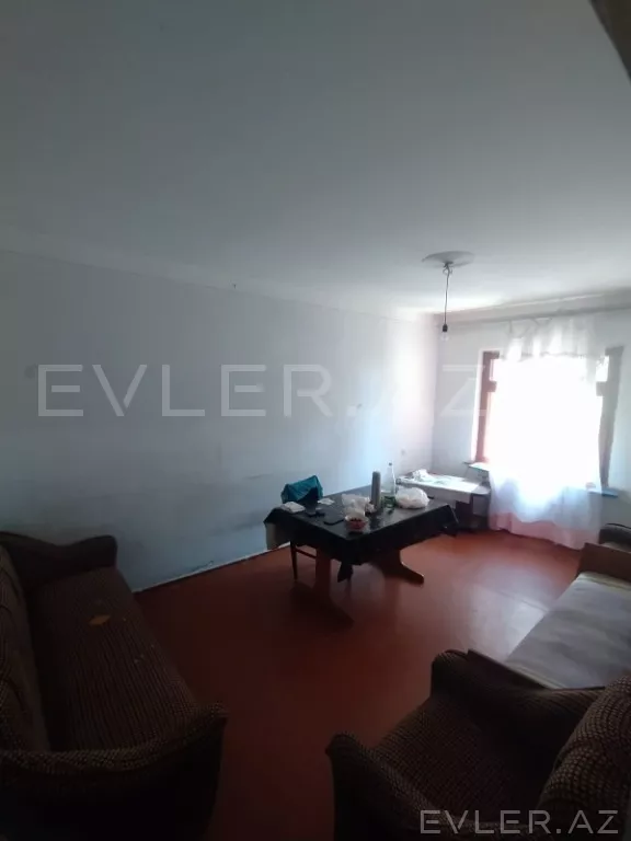 Satılır, köhnə tikili