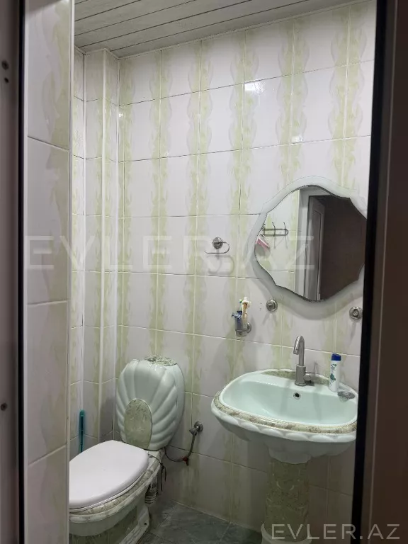 Satılır, köhnə tikili
