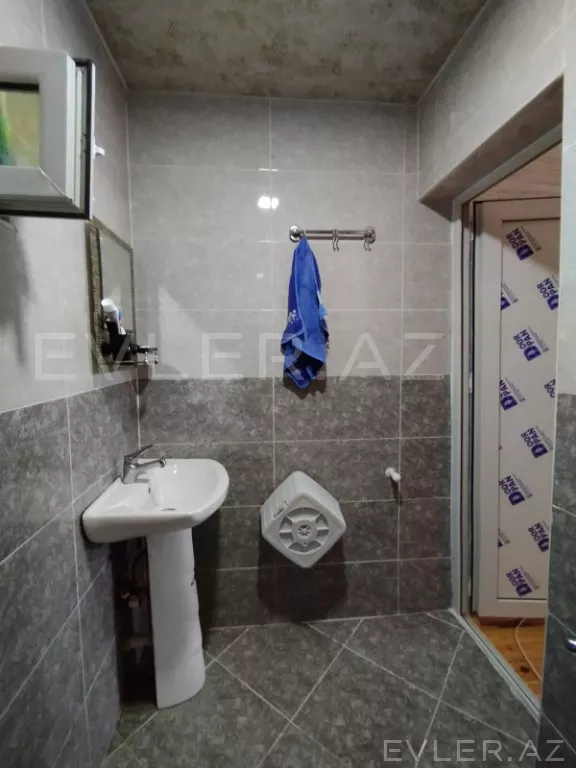 Satılır, həyət evi/villa