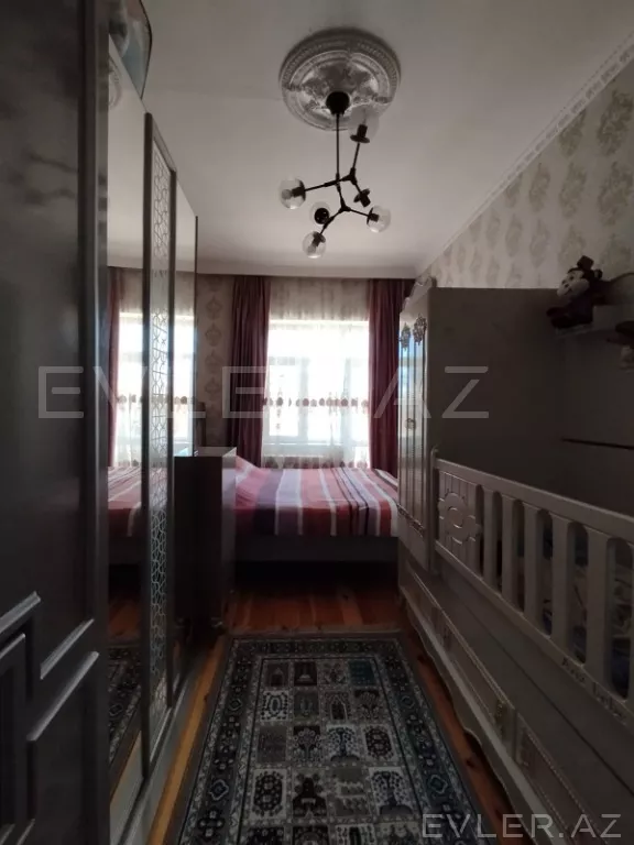 Satılır, həyət evi/villa