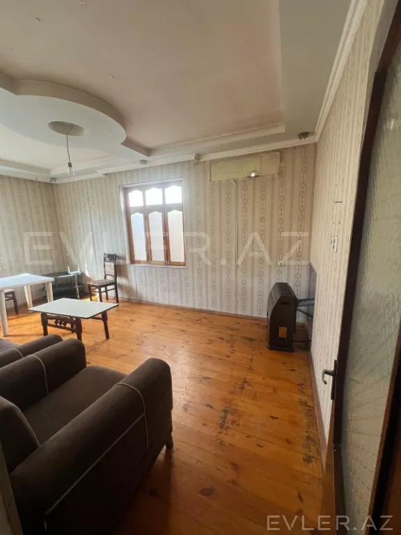 Satılır, həyət evi/villa