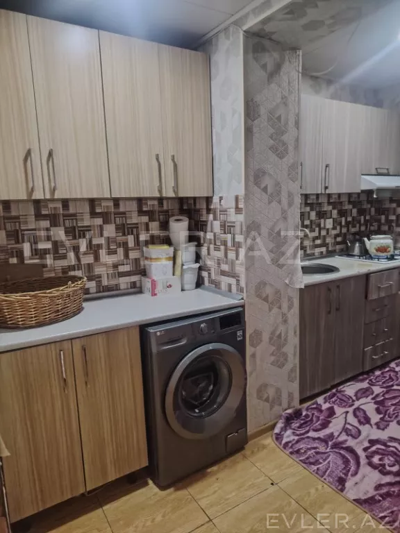 Satılır, köhnə tikili