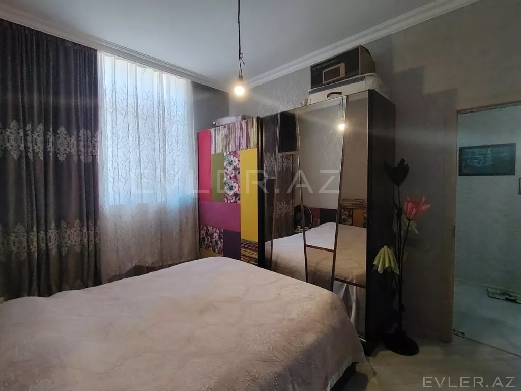 Satılır, həyət evi/villa