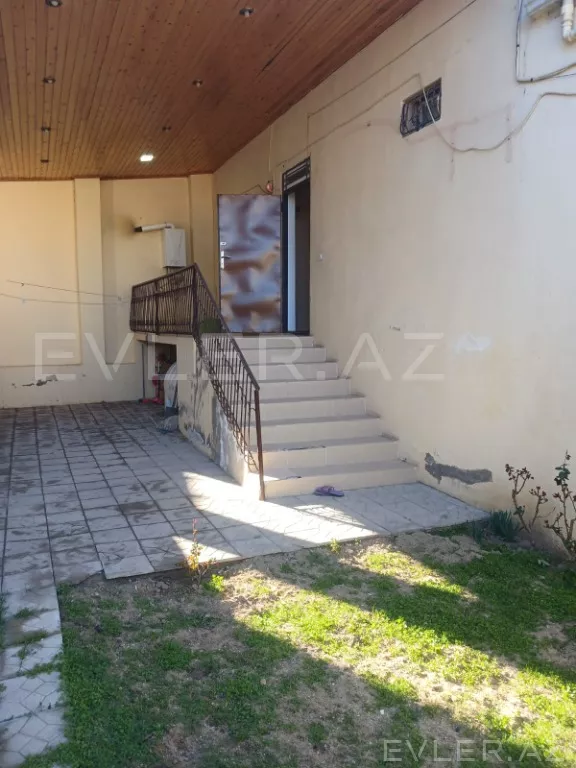 Satılır, həyət evi/villa