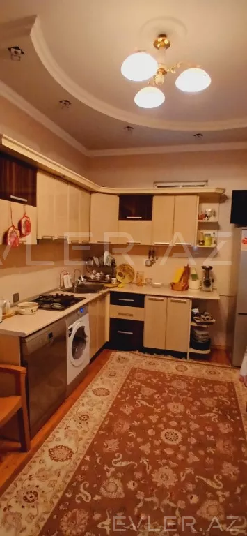 Satılır, həyət evi/villa