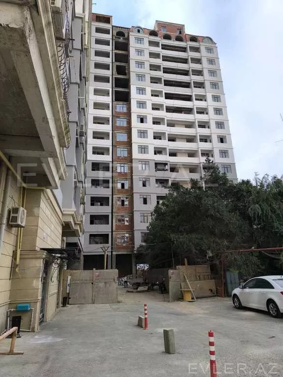 Satılır, yeni tikili