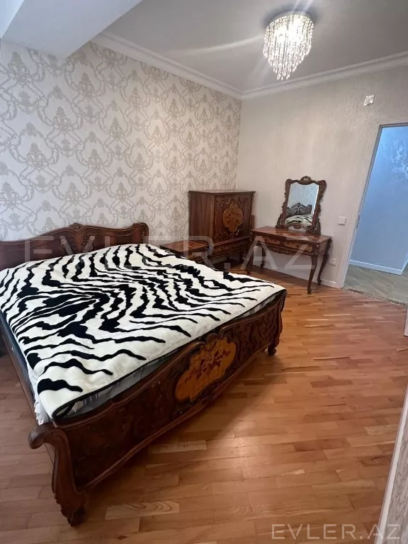 Satılır, yeni tikili