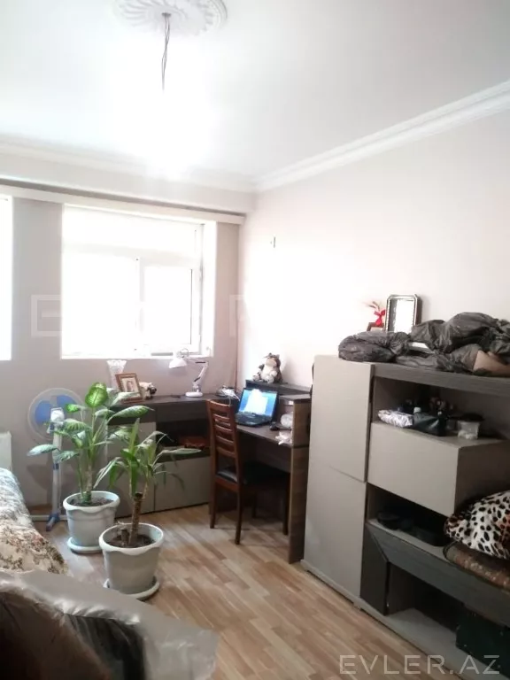Satılır, yeni tikili