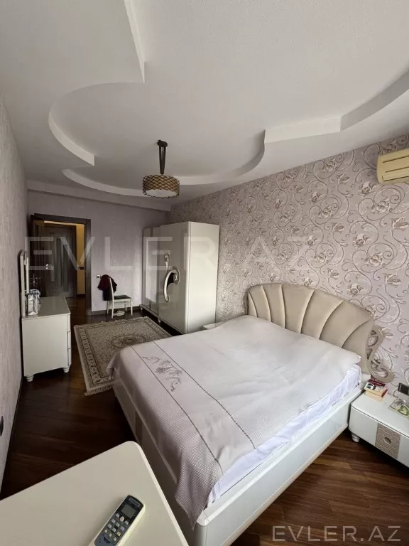 Satılır, yeni tikili
