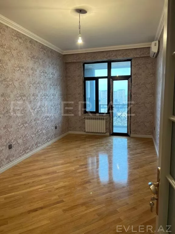 Satılır, yeni tikili