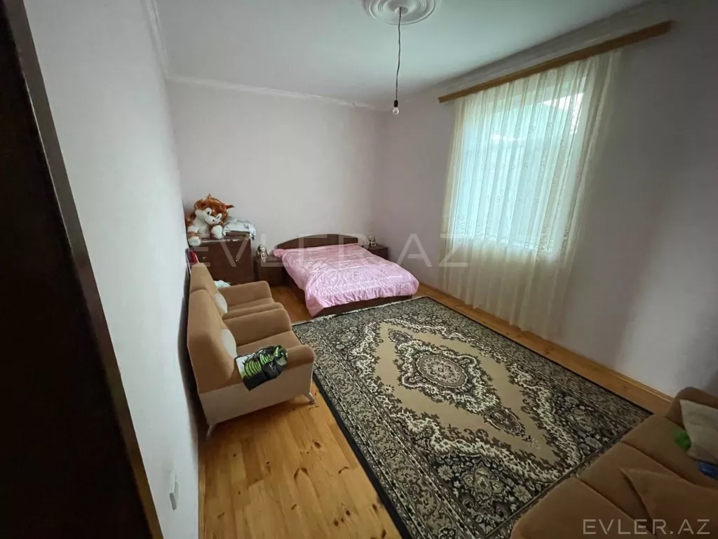 Satılır, həyət evi/villa