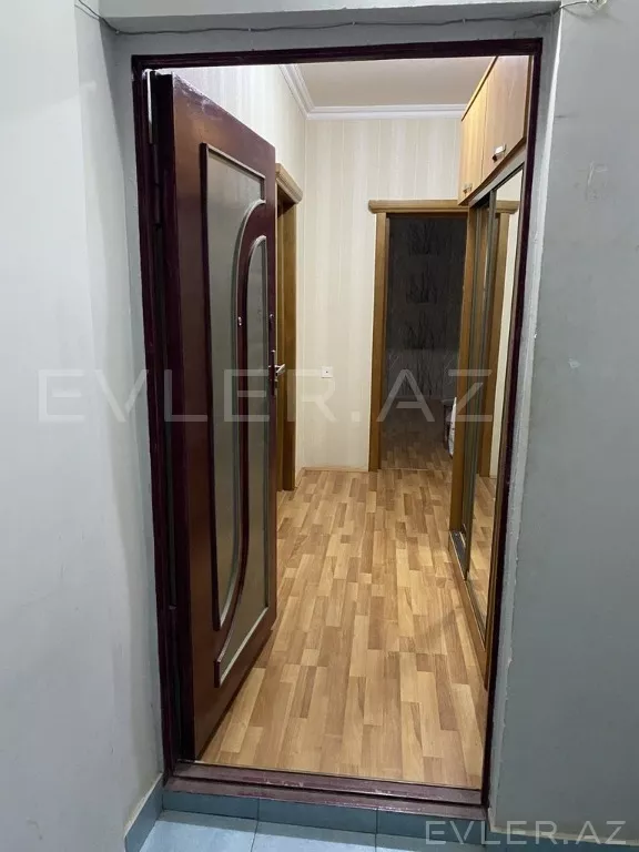 Satılır, köhnə tikili