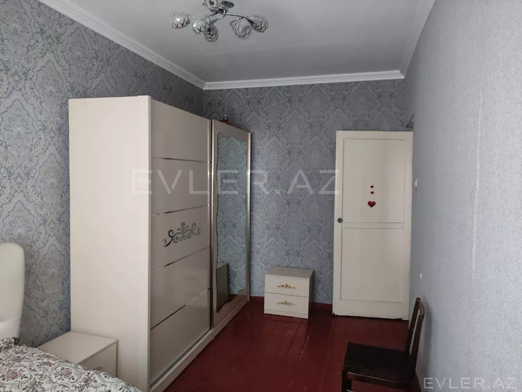 Satılır, köhnə tikili