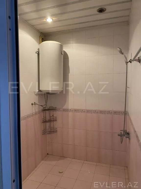 Satılır, köhnə tikili