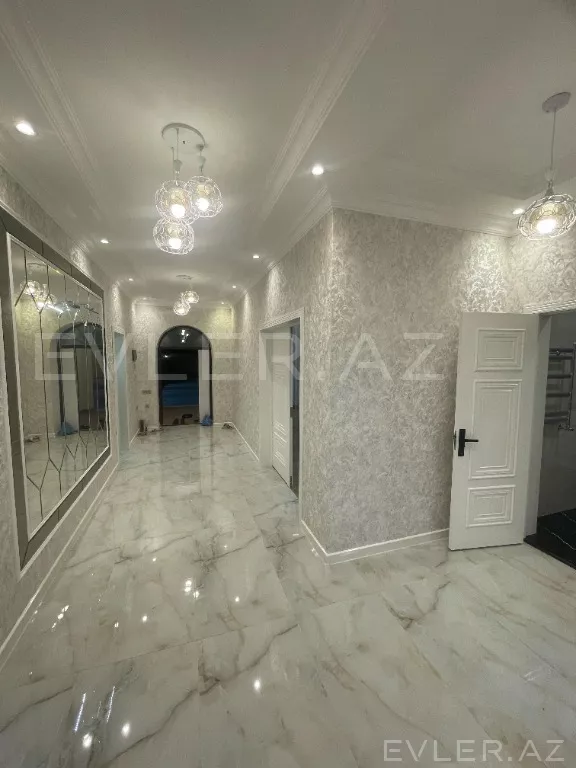 Satılır, həyət evi/villa