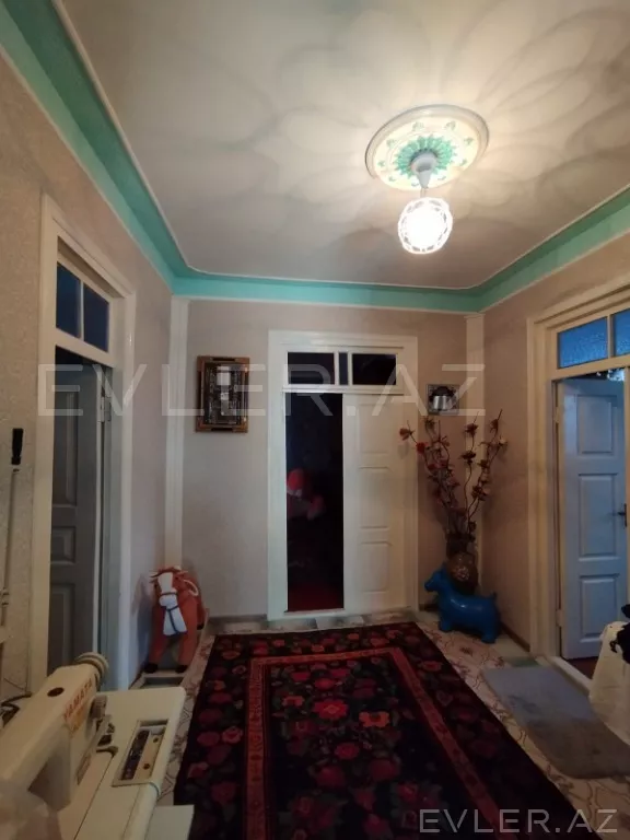 Satılır, həyət evi/villa