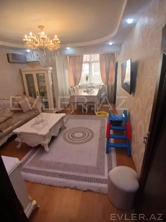 Satılır, yeni tikili