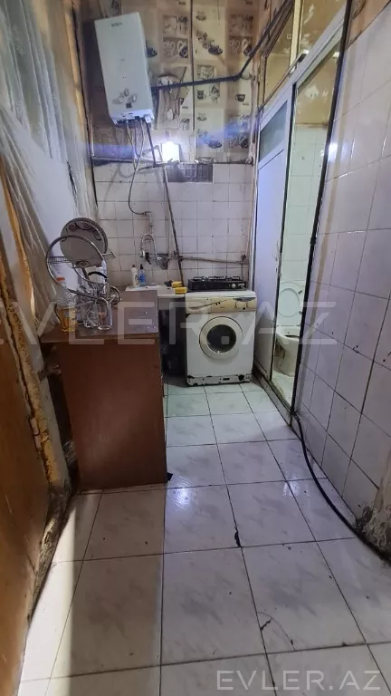 Aylıq, köhnə tikili