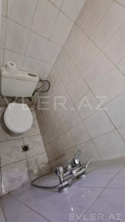 Aylıq, köhnə tikili