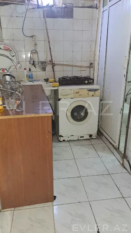 Aylıq, köhnə tikili