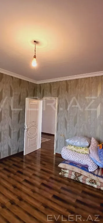 Satılır, həyət evi/villa