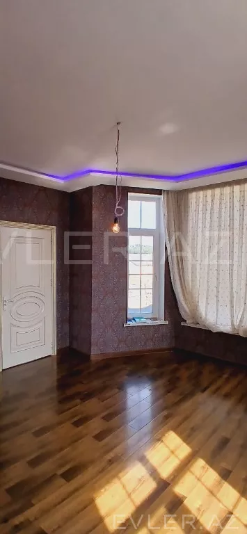 Satılır, həyət evi/villa