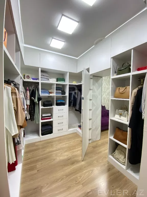 Satılır, yeni tikili