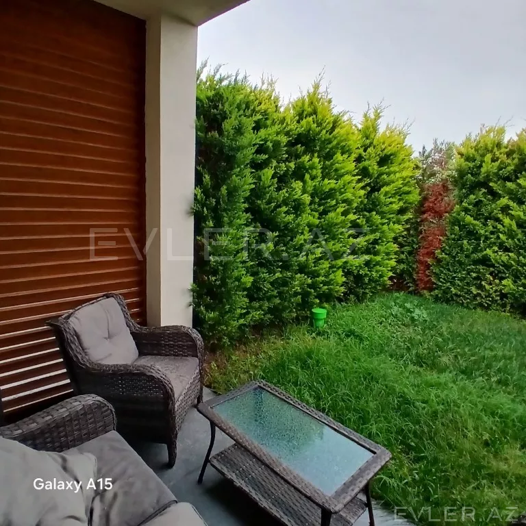 Satılır, həyət evi/villa