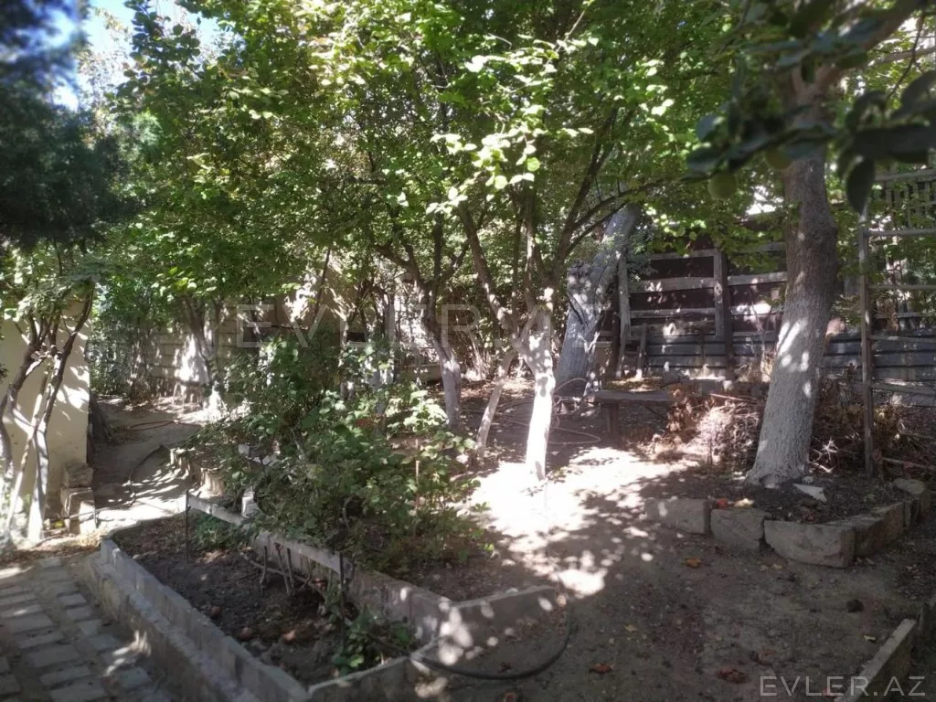 Satılır, həyət evi/villa