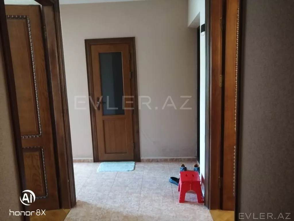 Aylıq, köhnə tikili