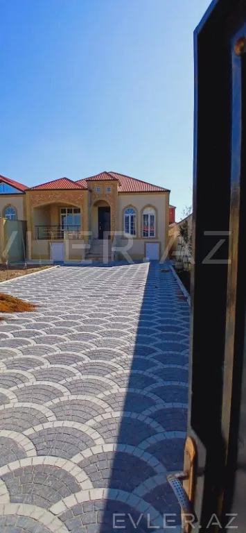 Satılır, həyət evi/villa