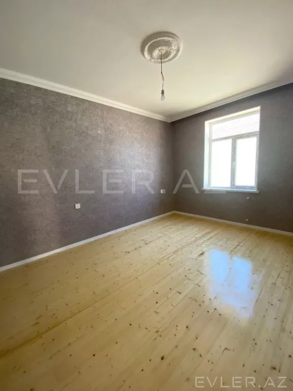 Satılır, həyət evi/villa