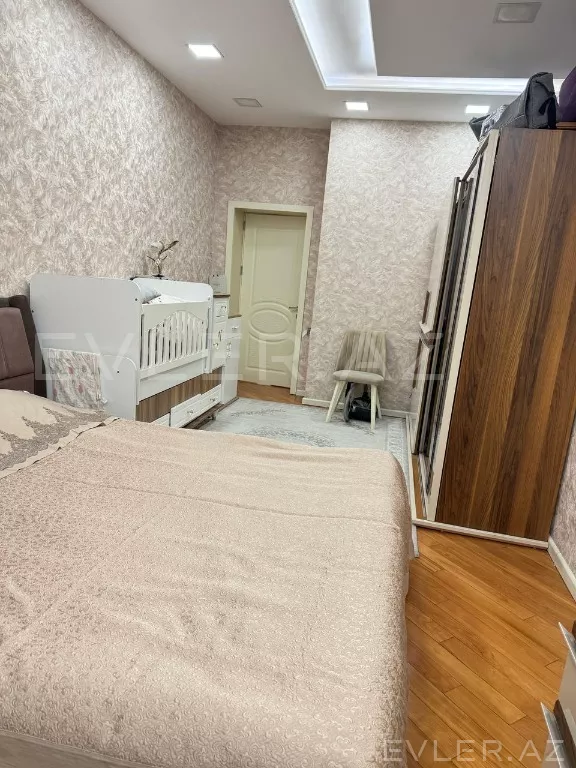 Satılır, yeni tikili