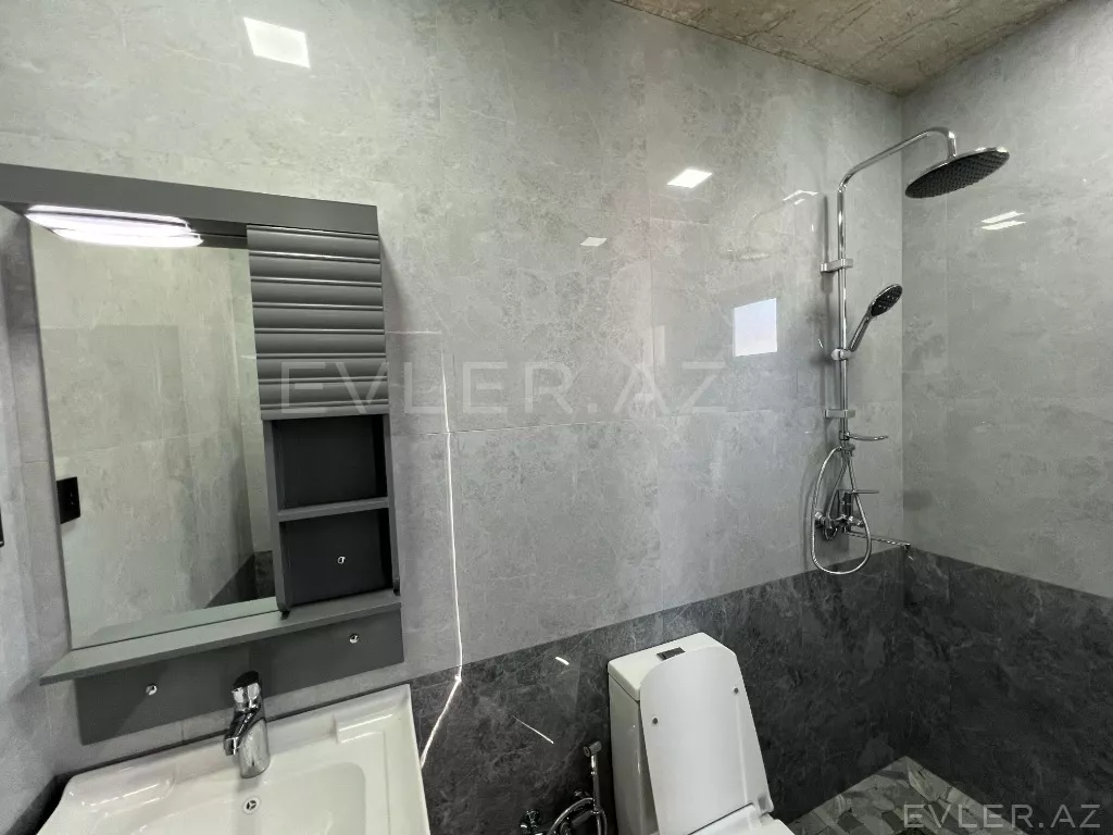 Satılır, həyət evi/villa