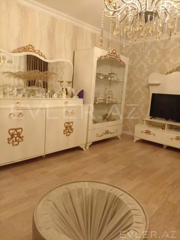 Satılır, həyət evi/villa