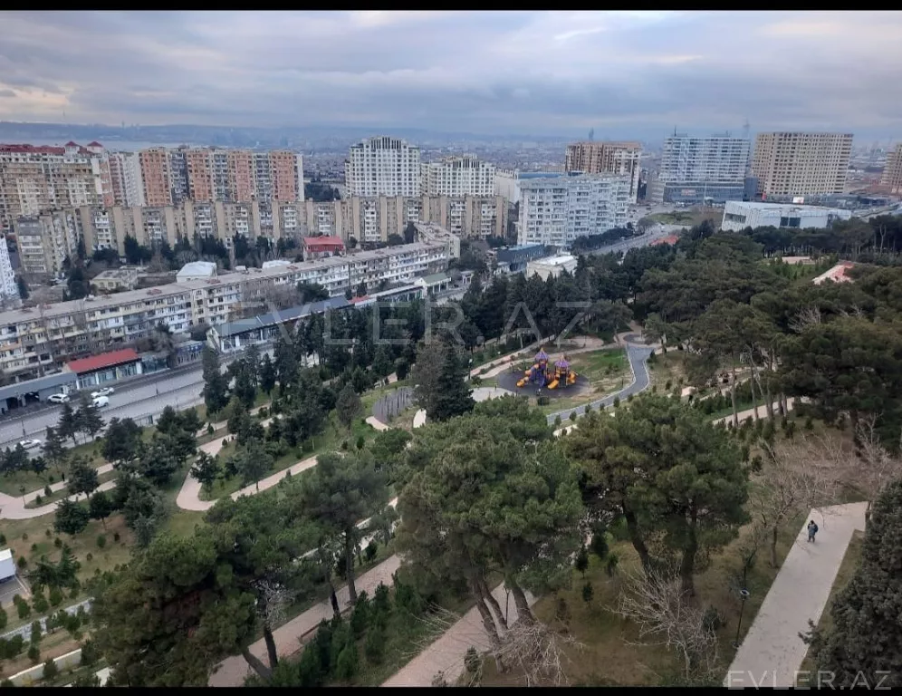 Aylıq, köhnə tikili