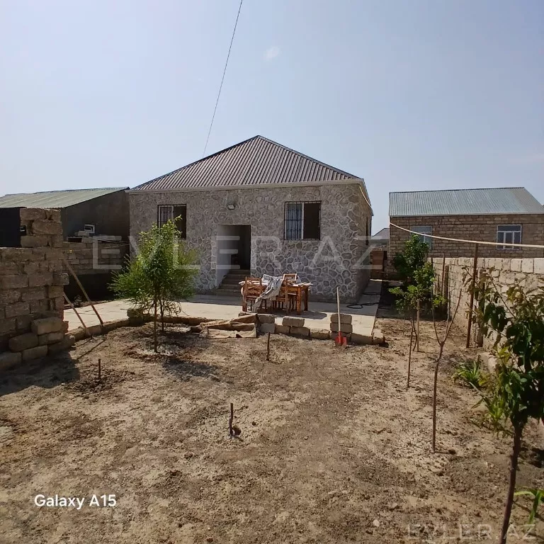 Satılır, həyət evi/villa