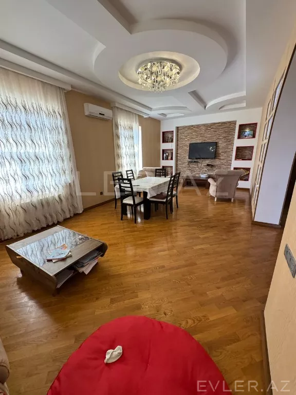 Satılır, həyət evi/villa