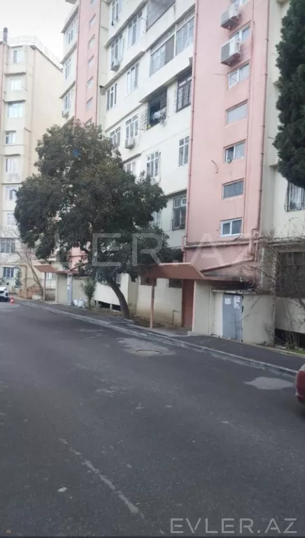 Aylıq, köhnə tikili
