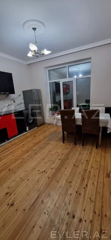 Satılır, həyət evi/villa