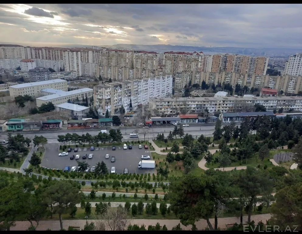 Aylıq, köhnə tikili