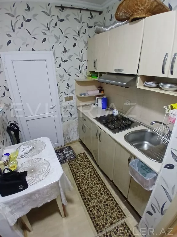Satılır, yeni tikili