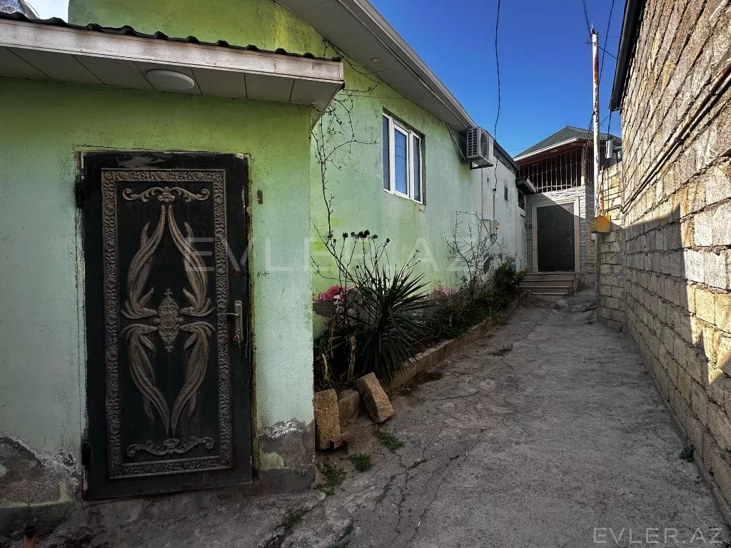 Satılır, həyət evi/villa