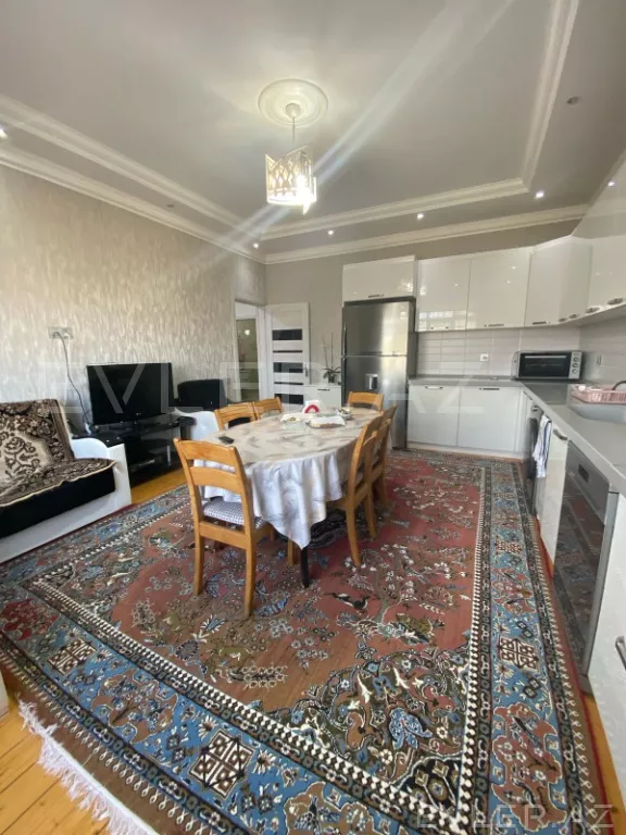 Satılır, həyət evi/villa