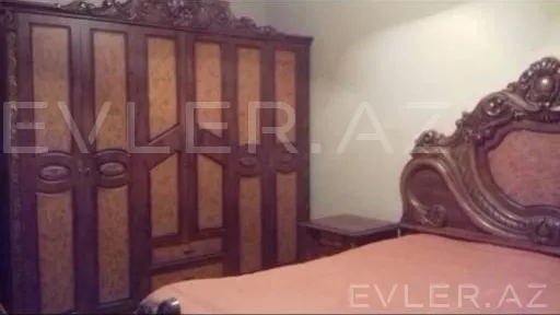 Satılır, həyət evi/villa