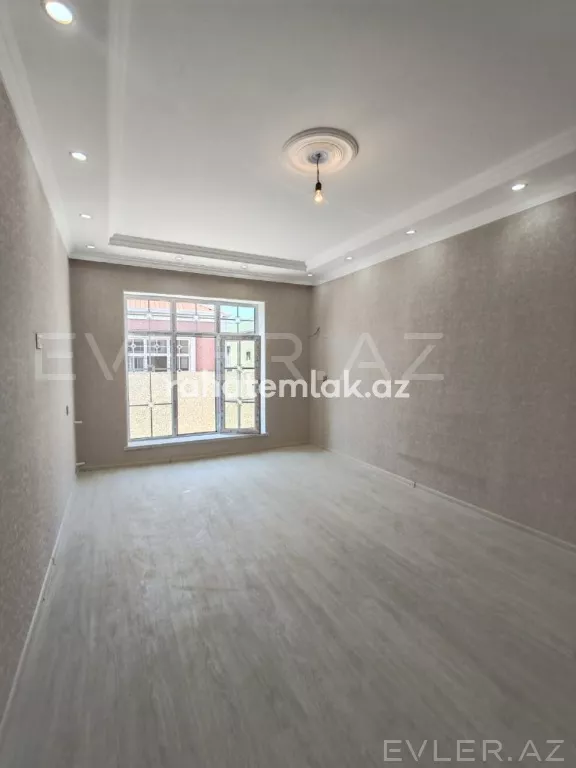 Satılır, həyət evi/villa