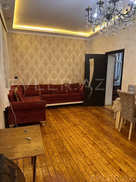 Satılır, həyət evi/villa
