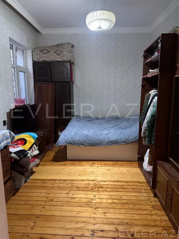 Satılır, həyət evi/villa