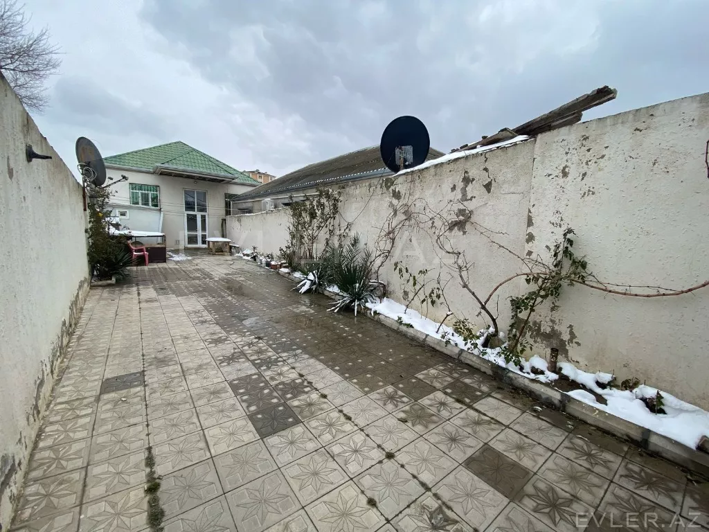 Satılır, həyət evi/villa