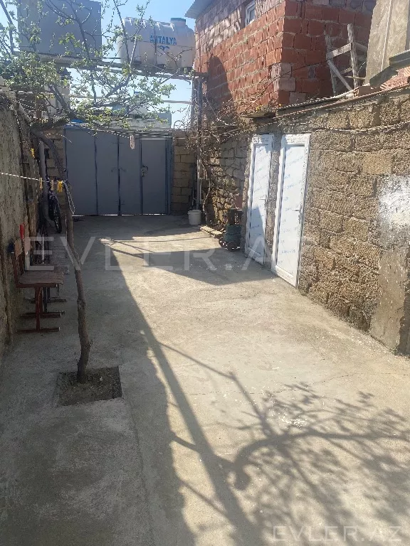 Satılır, həyət evi/villa